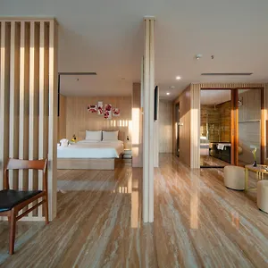 Emerald Bay & Nha Trang