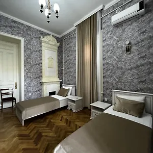 https://hostel-vintage-boutique.aboutbakuhotels.com